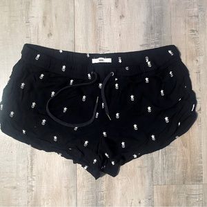 VANS pineapple print  sleeping/lounge shorts.